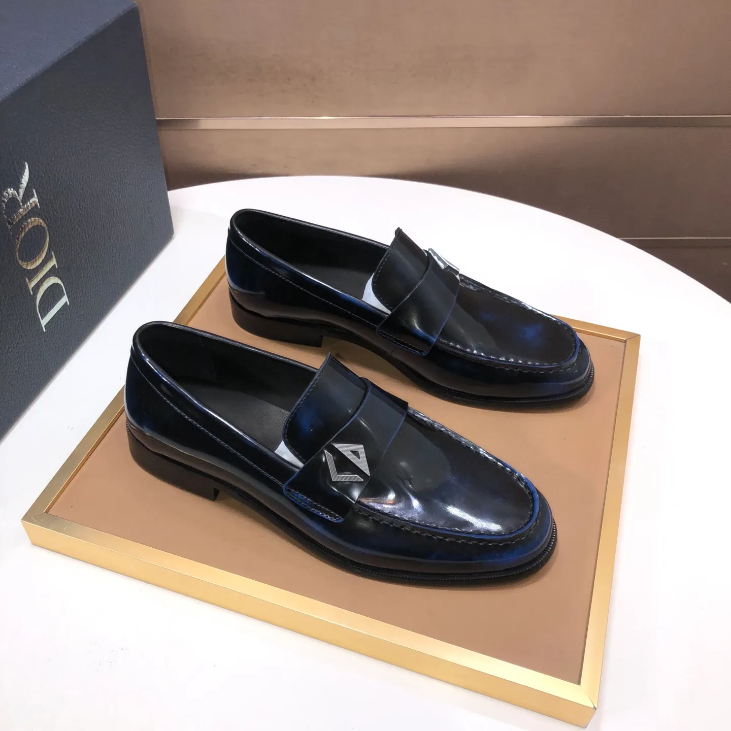 Men's shoes 💰580💰[Dior] (water-dyed cowhide lining) Dior original 1:1 high-quality factory, imported original materials, imported raw cowhide, water-dyed cowhide lining, original TPU outsole, code number: 39-44 (45 customized)